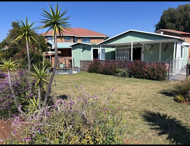 2 BEDROOM HOUSE FOR SALE IN MISTY BAY